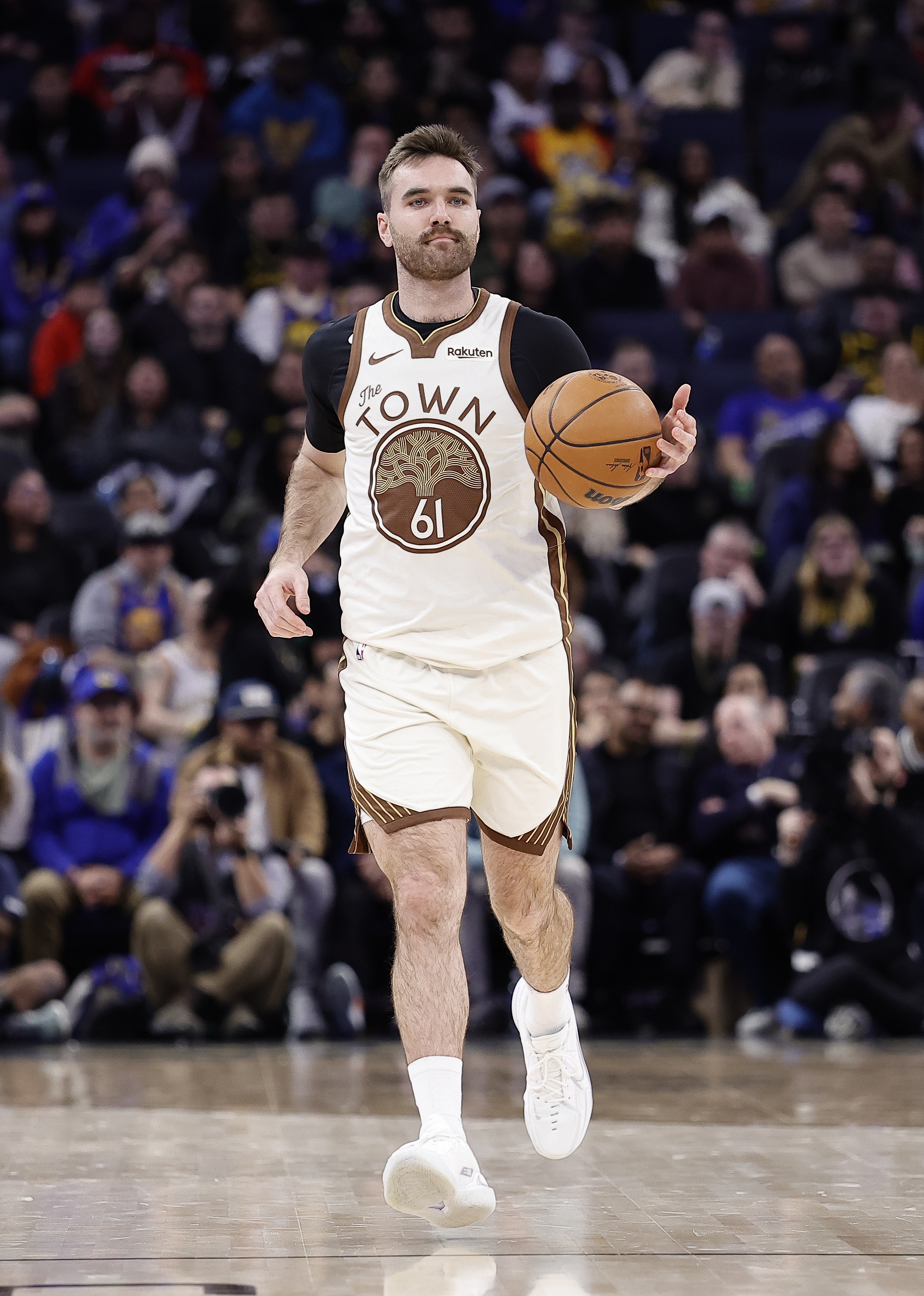 开云登录入口地址-科尔：斯潘塞就是个斗士 他得到的一切都是自己拼来的